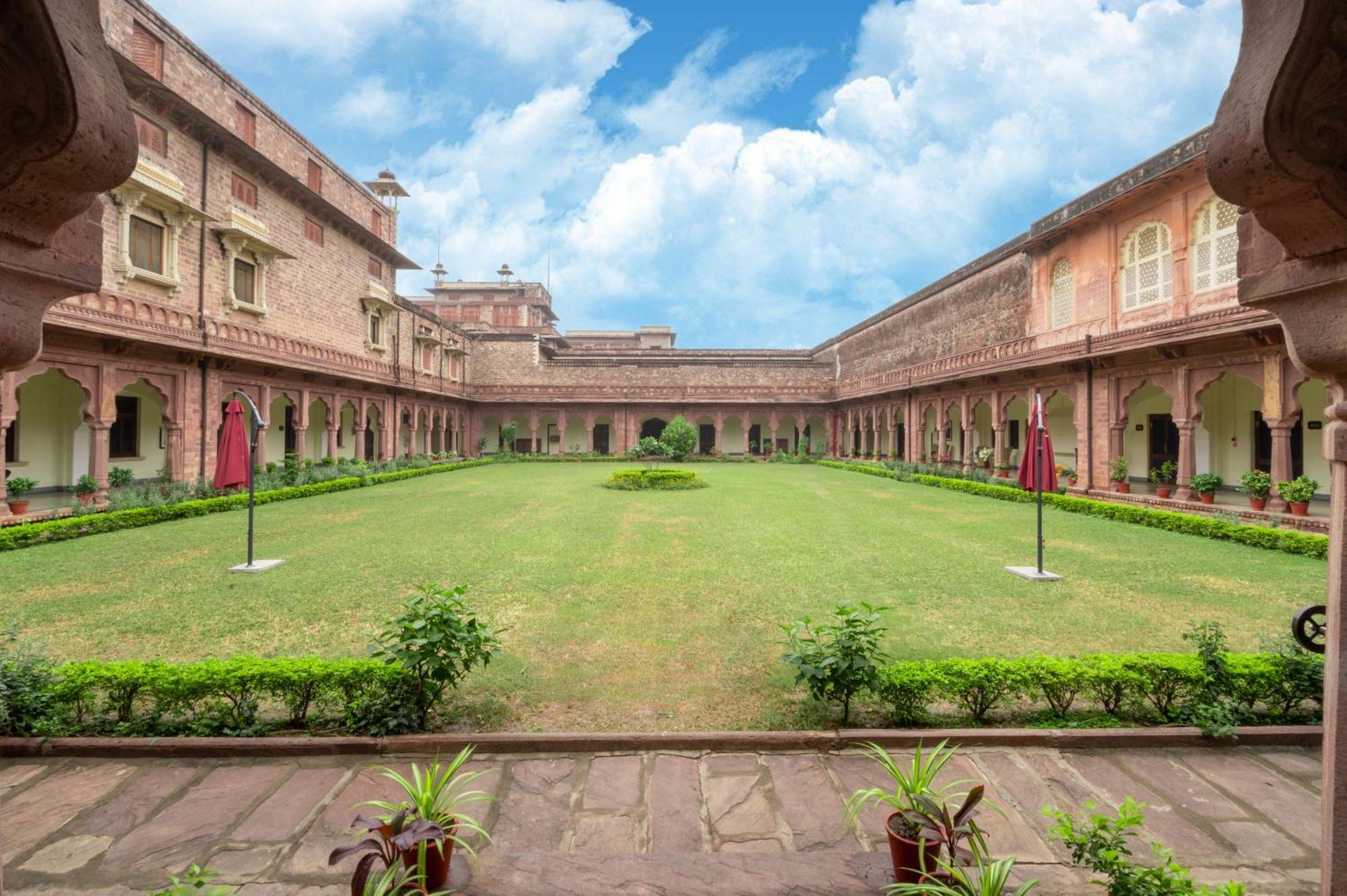 Umed Bhawan Palace, Kotah Eksteriør billede