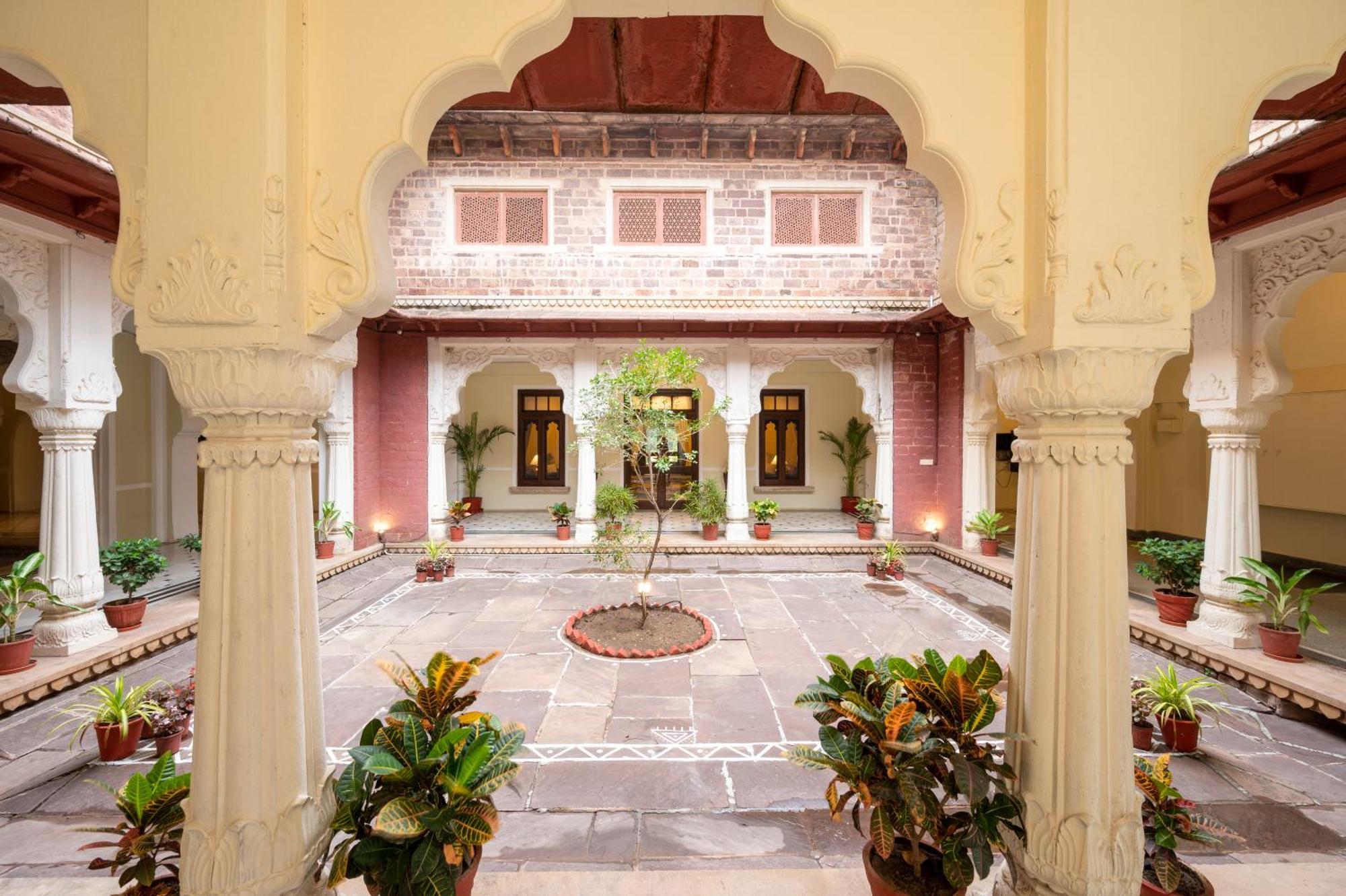 Umed Bhawan Palace, Kotah Eksteriør billede