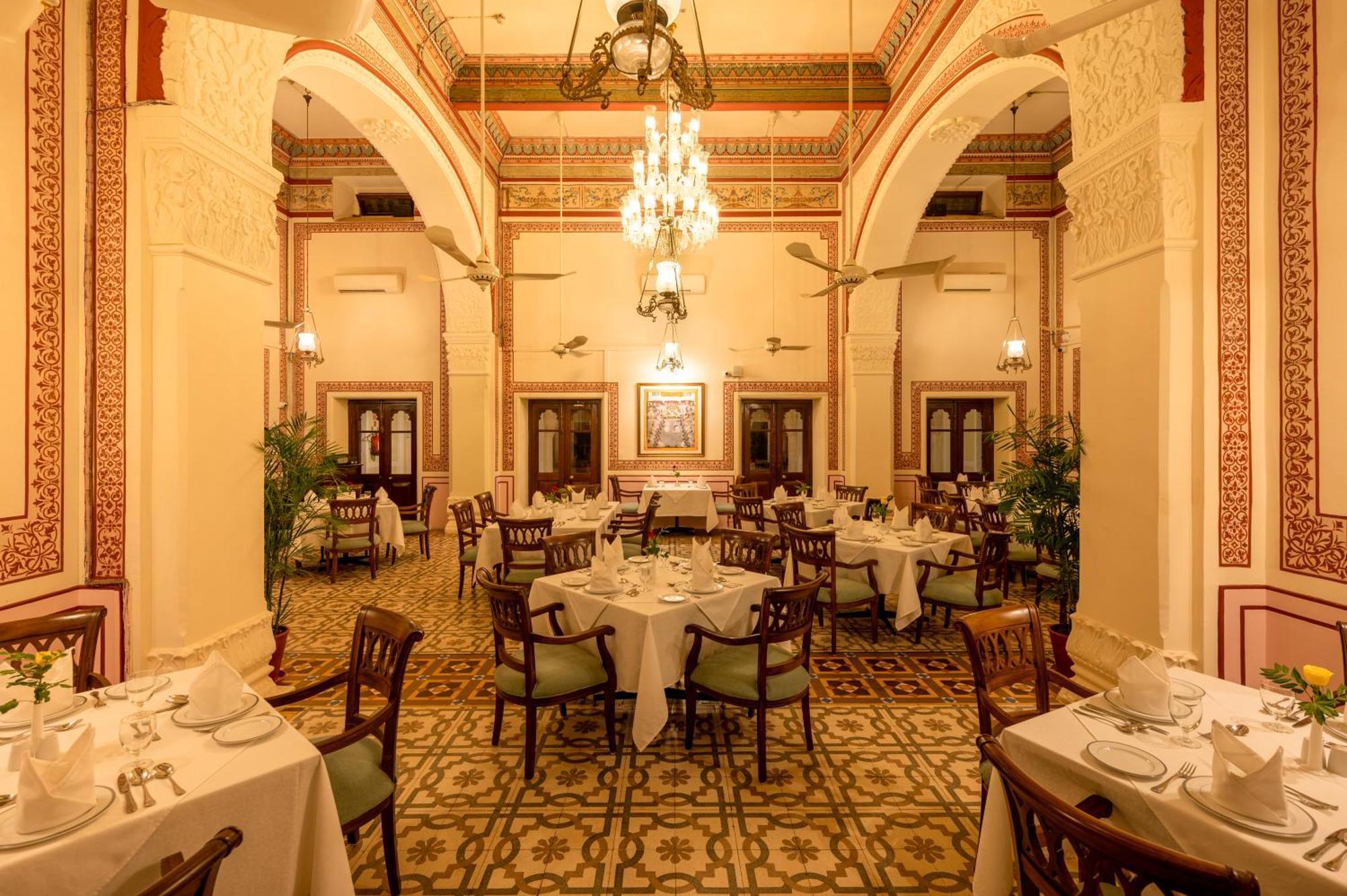 Umed Bhawan Palace, Kotah Eksteriør billede